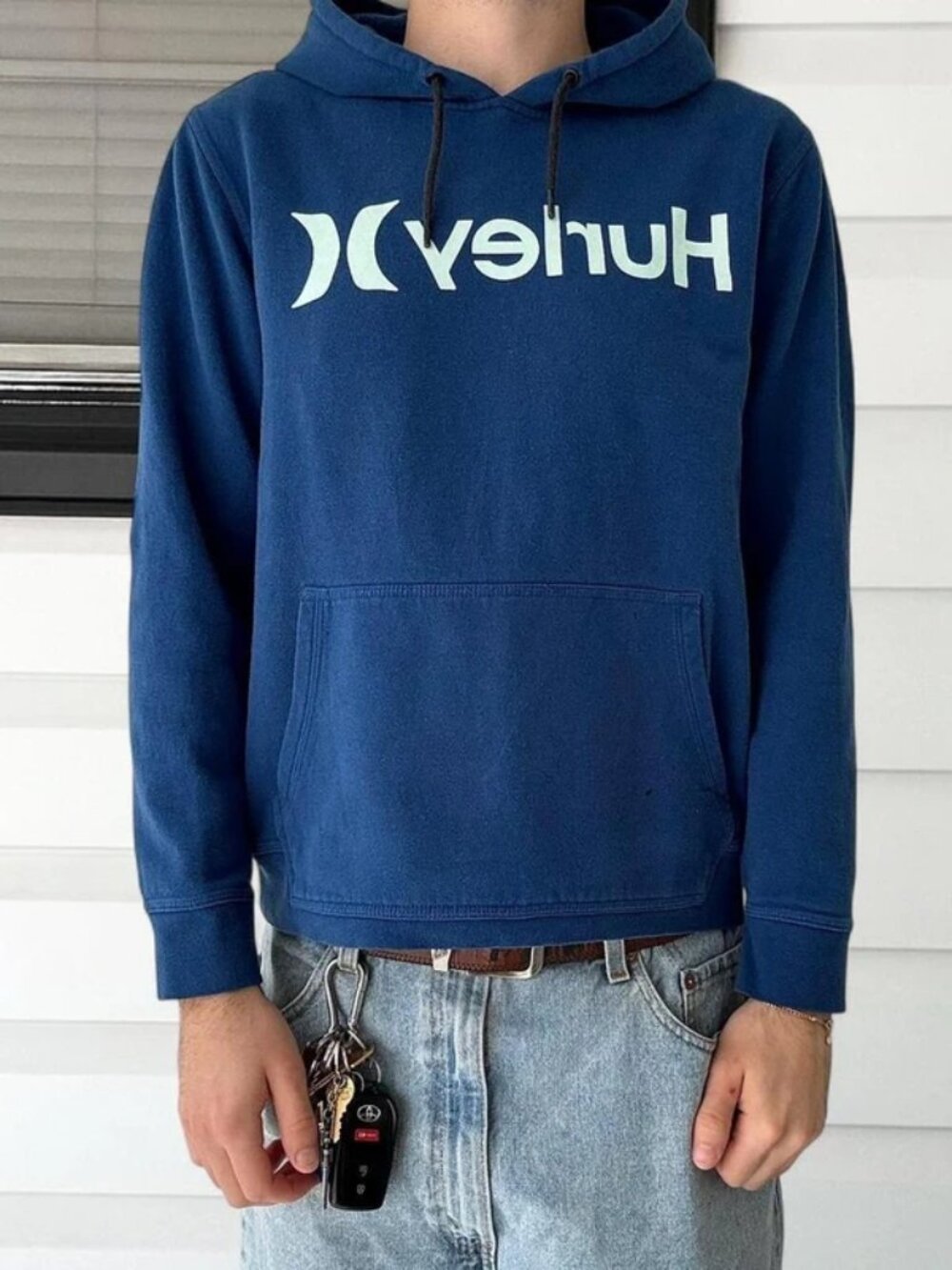 Vintage Y2K 2000s Hurley surfwear hoodie